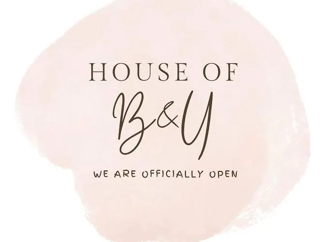 House Of B&y At 101 Newport Across Naia T3 Apartment Manila